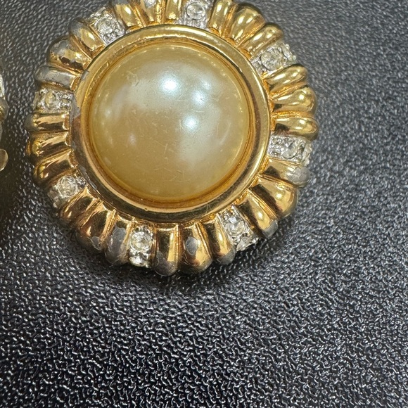 St John Vintage Faux Pearl Clip on Earrings - Picture 2 of 4